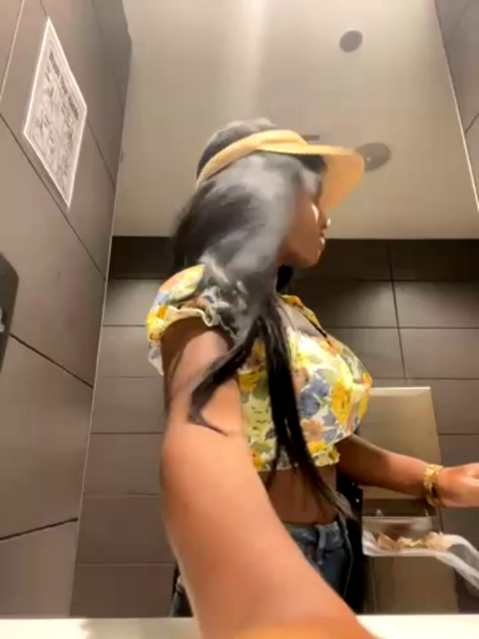 NicoleCocksXXX