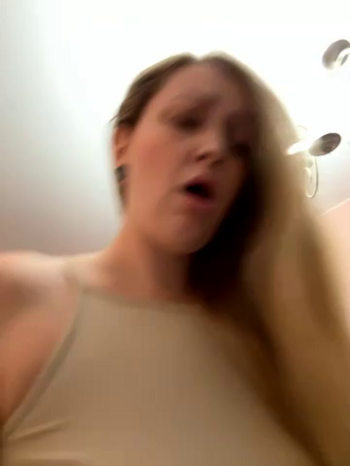 Teya_moon_