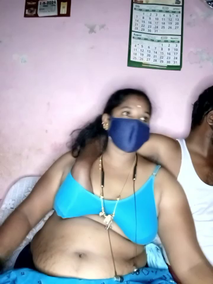 tamilvillagecouple1