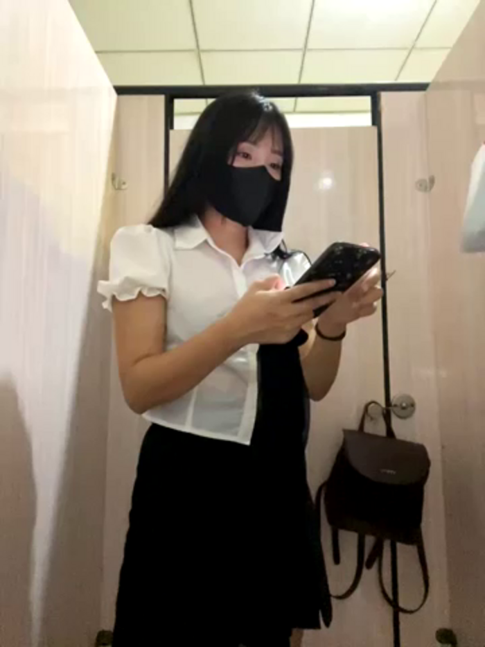 Asia-Lynn