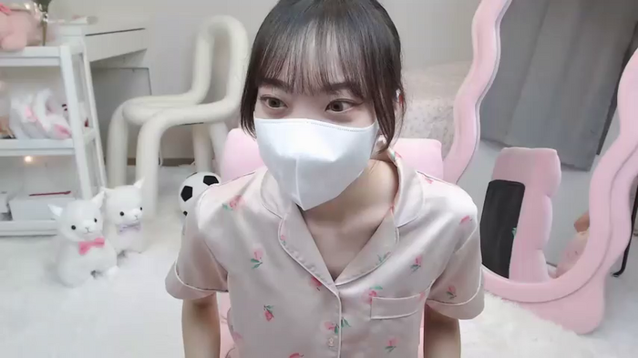 momo_room