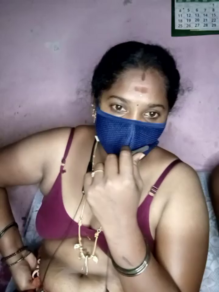 tamilvillagecouple1