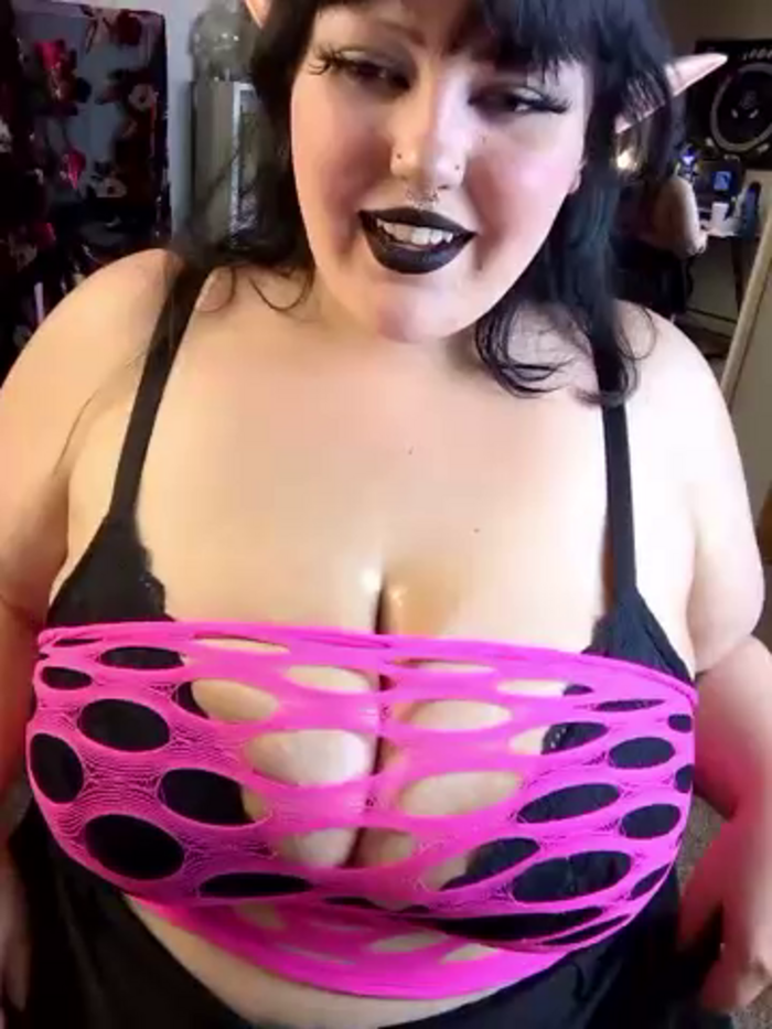 Cutegothcrybabyx