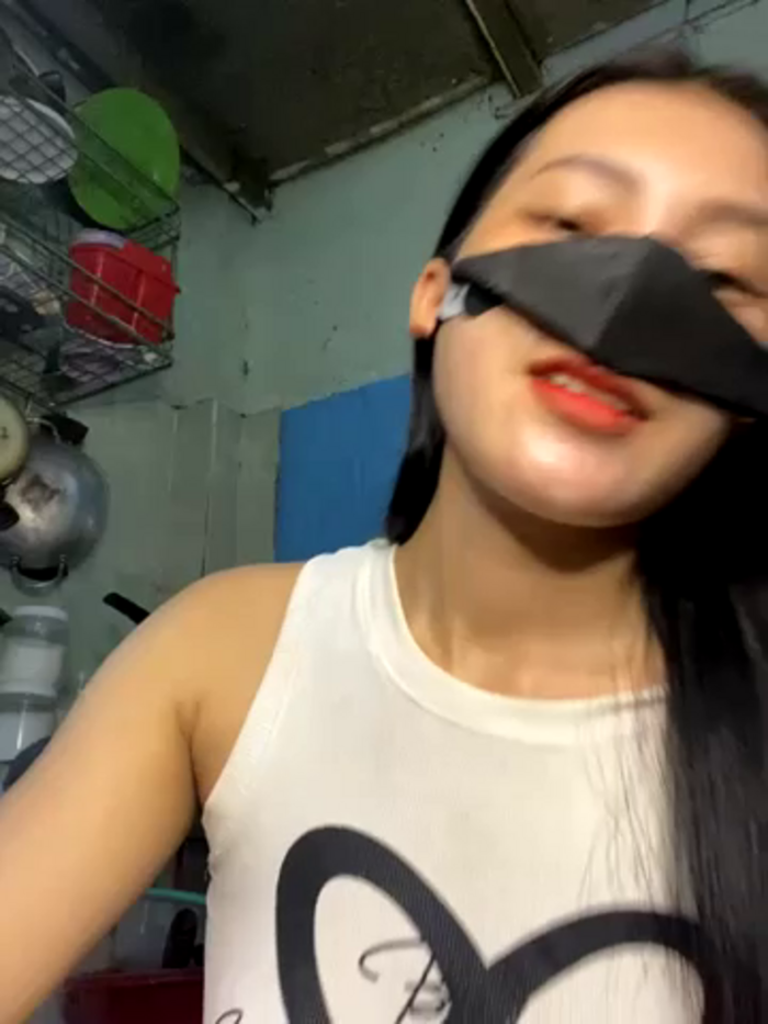 Ly_Coca24