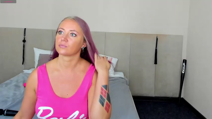 MuscleXXXBarbie