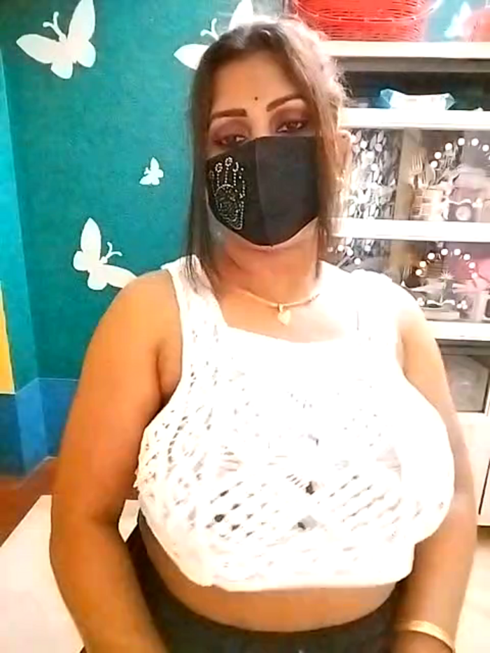 Riya_Sexy_Baby