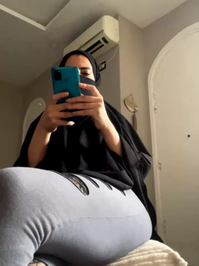 Hijabi_HotGirls