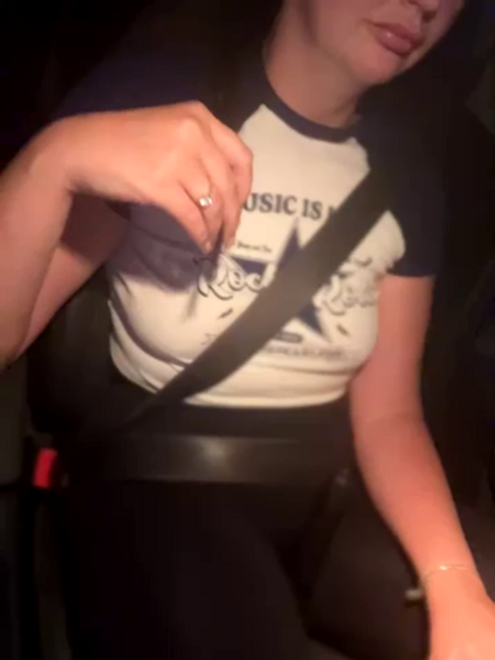 Young_hot_mom