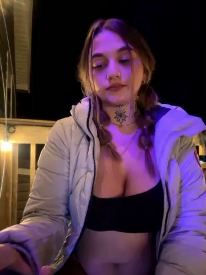 chloetease