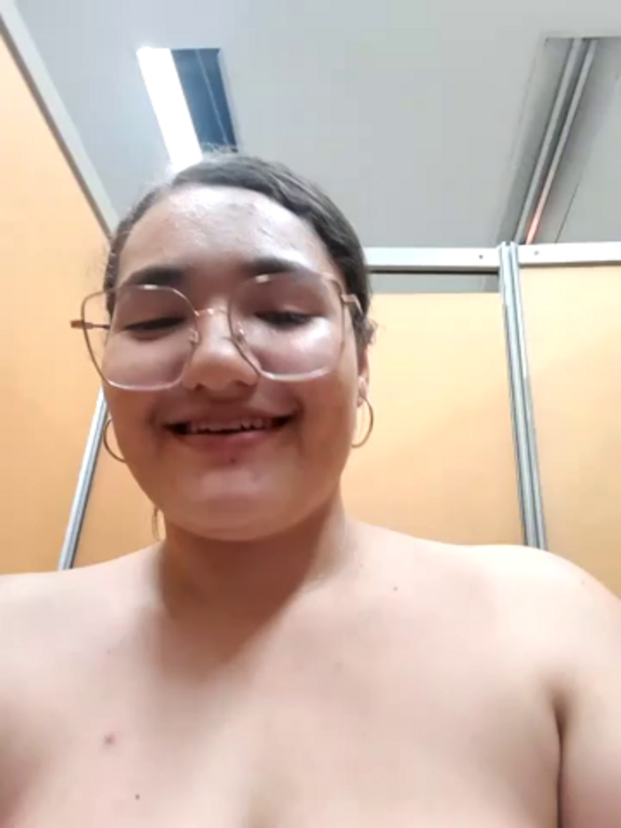 Cami_boobs