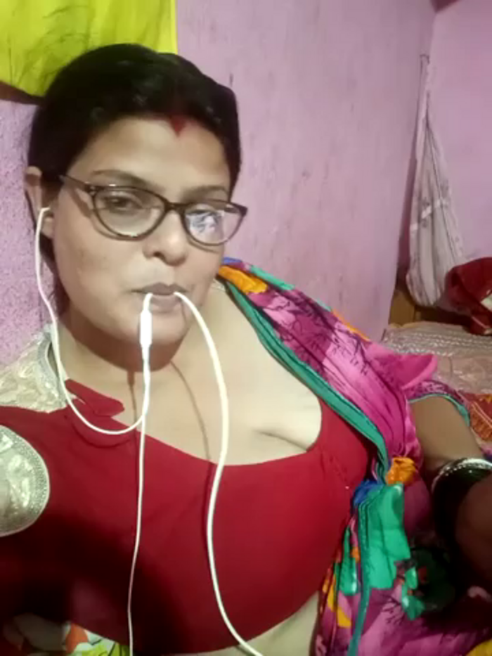 Hot_Pakhi