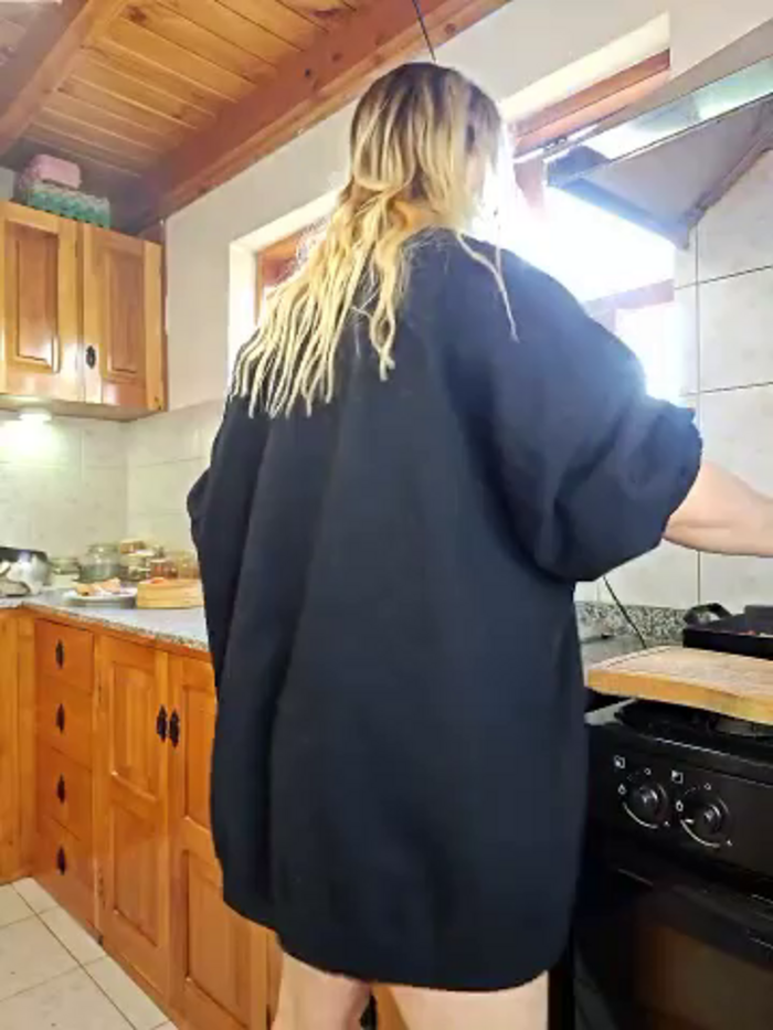 Elnonoykeila77