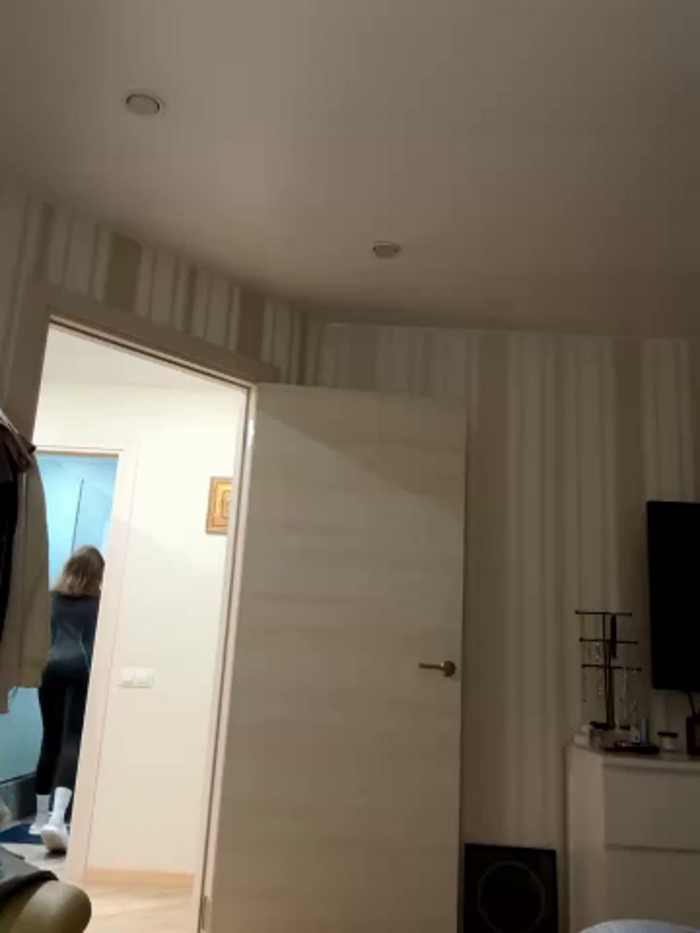 -AngelAri-