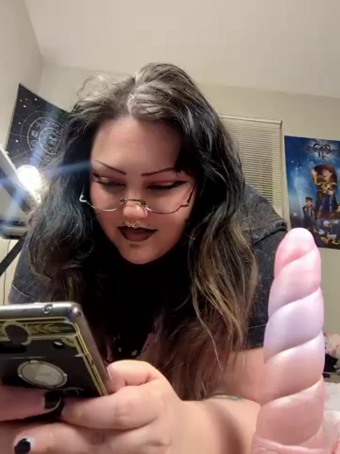 Cutegothcrybabyx