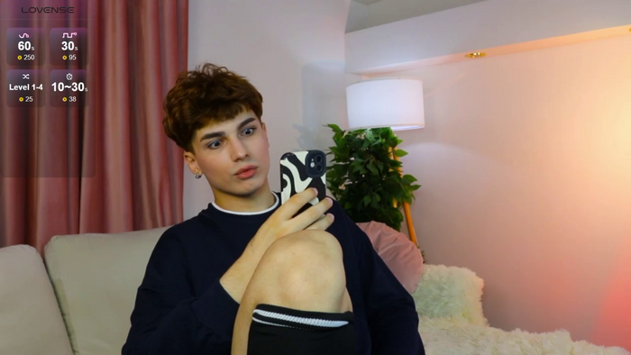 Call_me_Leo_