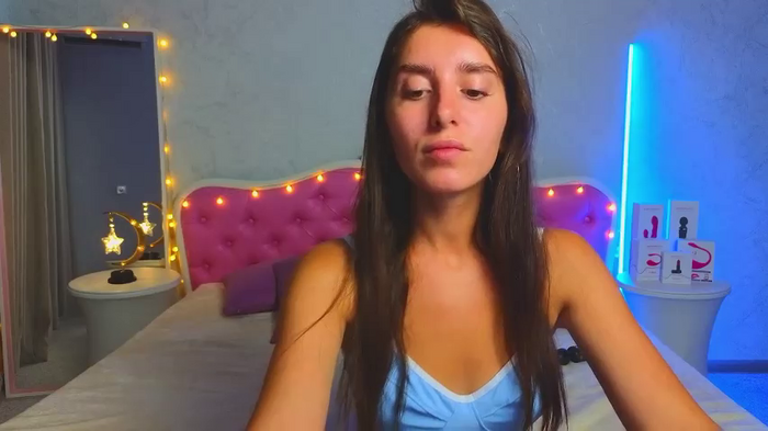 Ariana_Petite