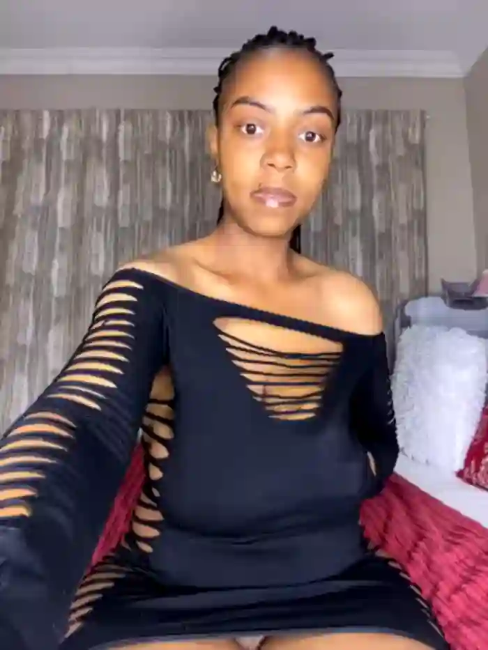 2024/08/05/stripchat-tamia_98-04-23-04