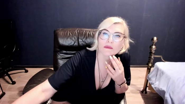 sabrinamacmarren