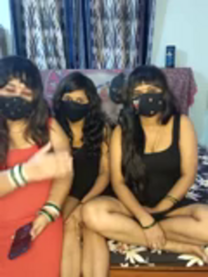 Indian_hotmilfs