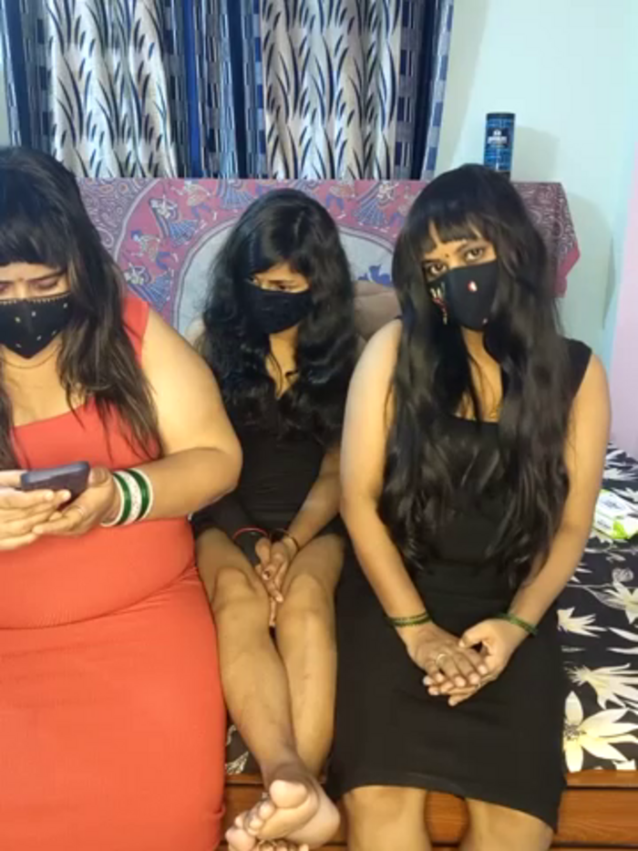 Indian_hotmilfs