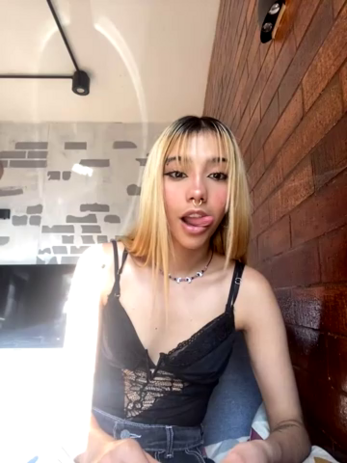 MIA_CUUTE-