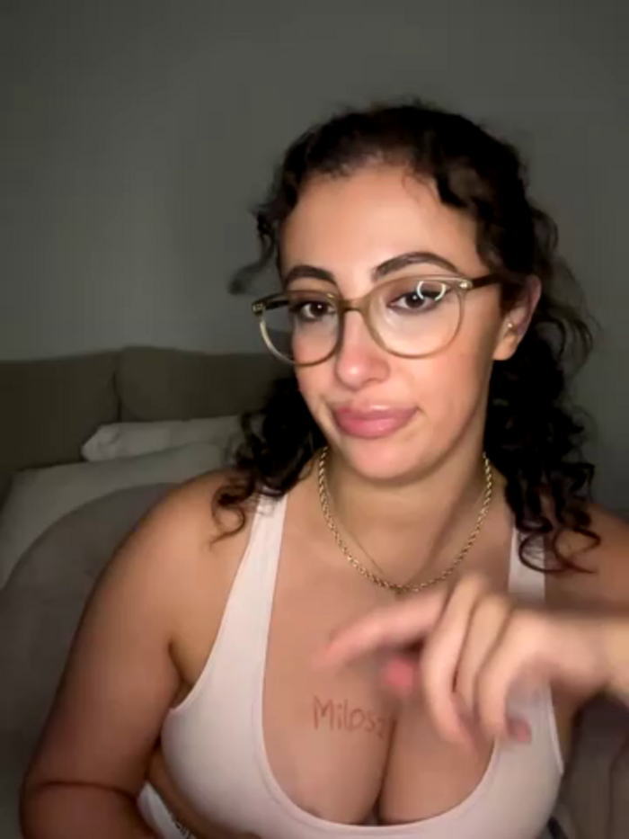 Mina_Khalifa