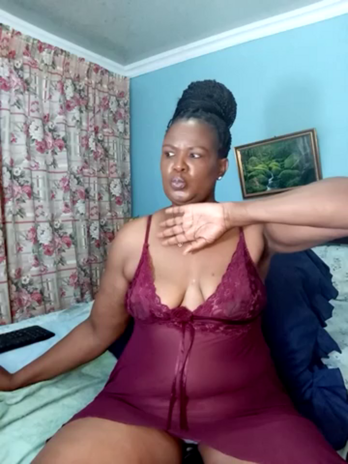 TALLNSEXY48