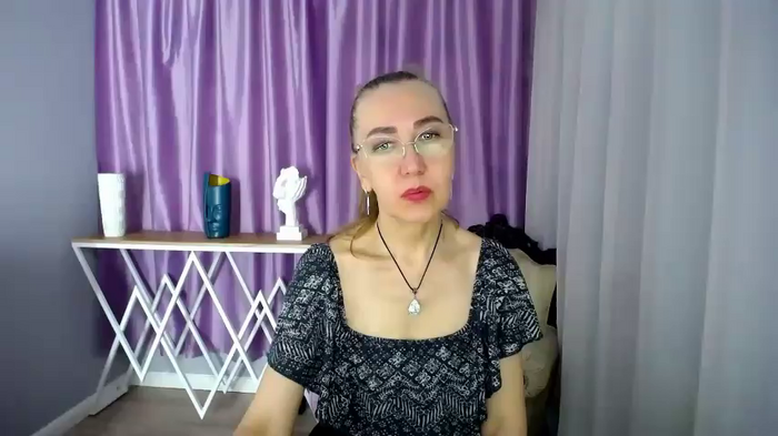 queen_a_n_i