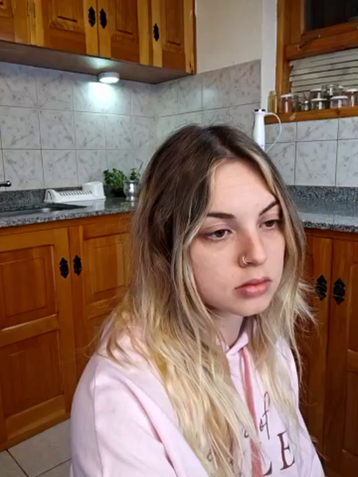 Elnonoykeila77