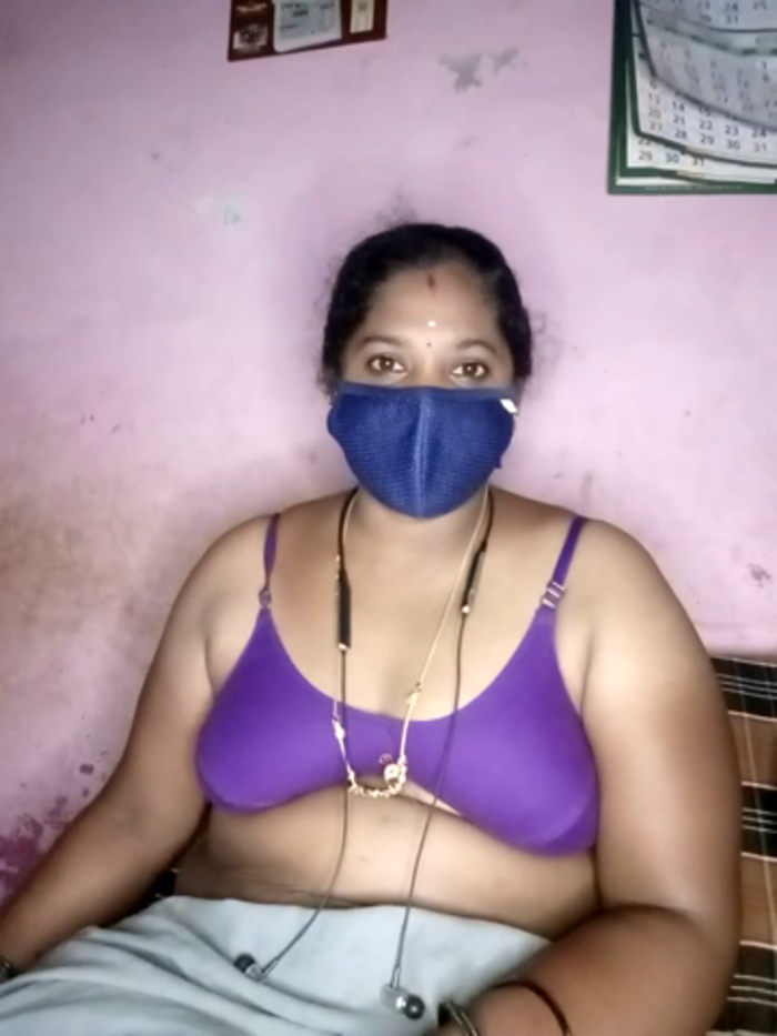 tamilvillagecouple1