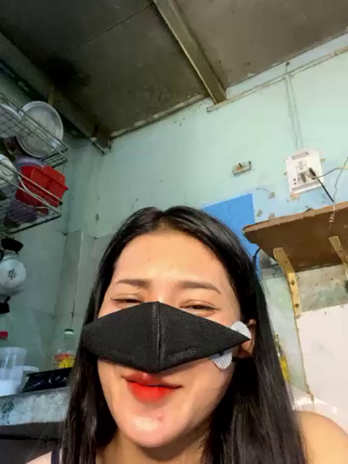 Ly_Coca24