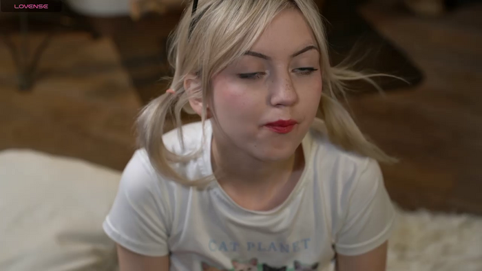 electric_blonde