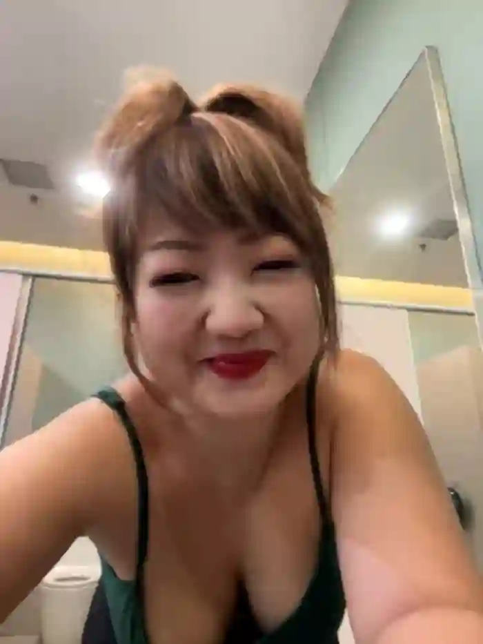 2024/08/08/stripchat-candymafia-06-28-53