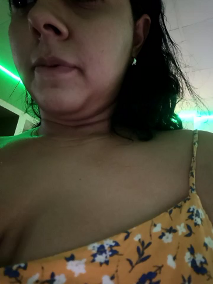 Mary_pinkish