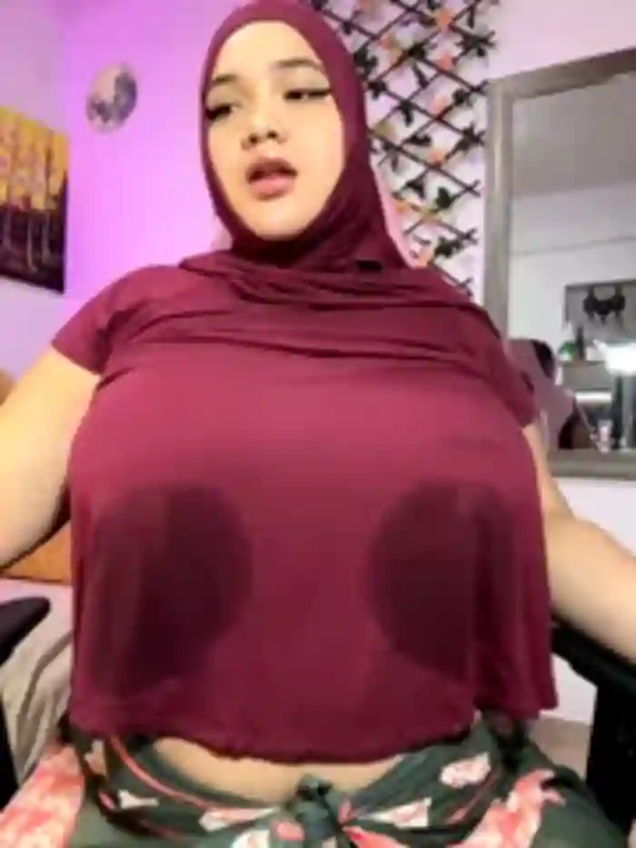 2024/08/08/stripchat-sweetmuslim01-22-39-04