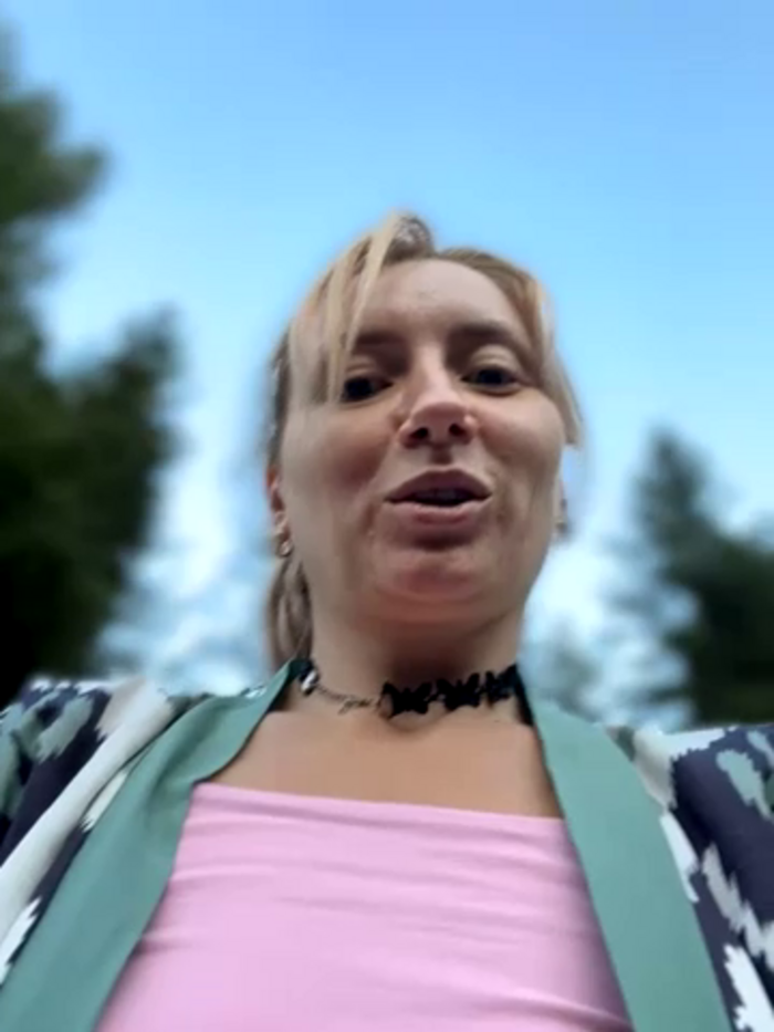 Crazy-Rosa
