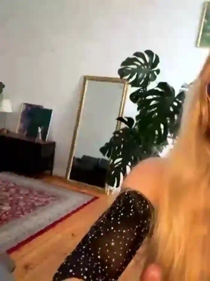 2024/08/08/stripchat-elenahaze-15-16-11