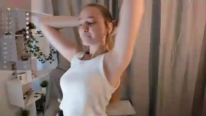 2024/08/08/stripchat-gilliancockey-03-04-02