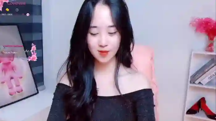 2024/08/08/stripchat-little-miu-11-15-45