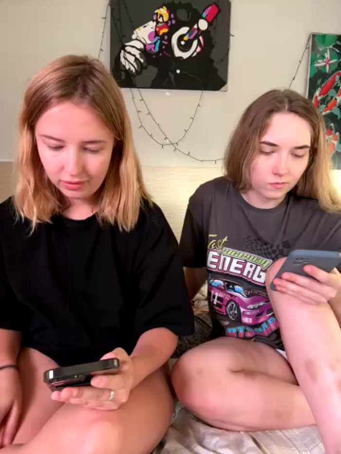 Nura_n_Sarah