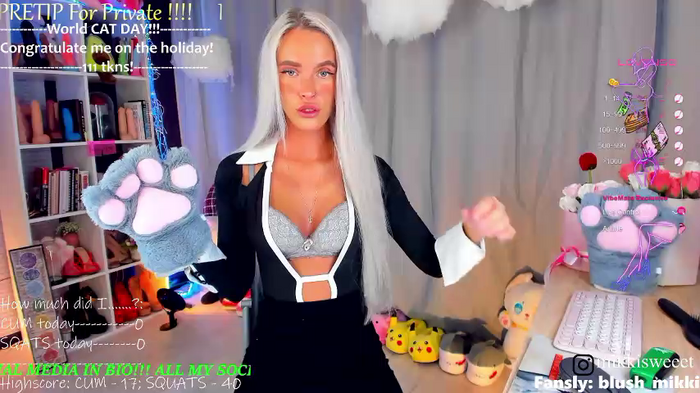 mikkixmeow