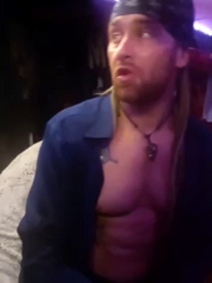 JaxxxRiott