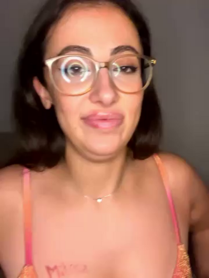 Mina_Khalifa