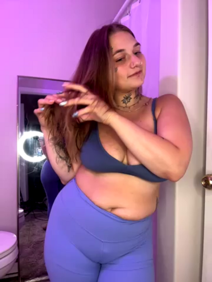 chloetease