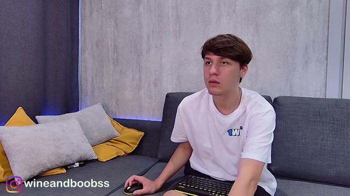 wineandboobss