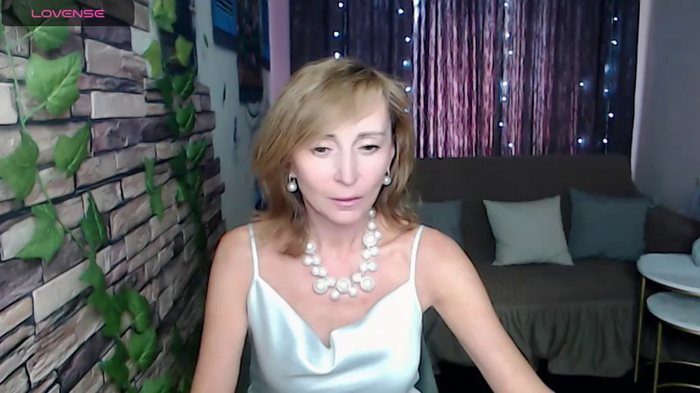 HornyMilf_777