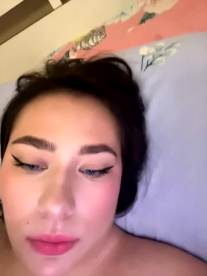 LADY_FISTING
