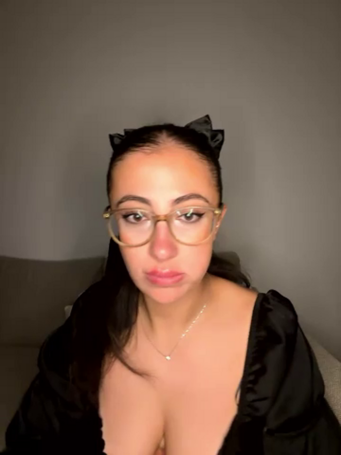 Mina_Khalifa