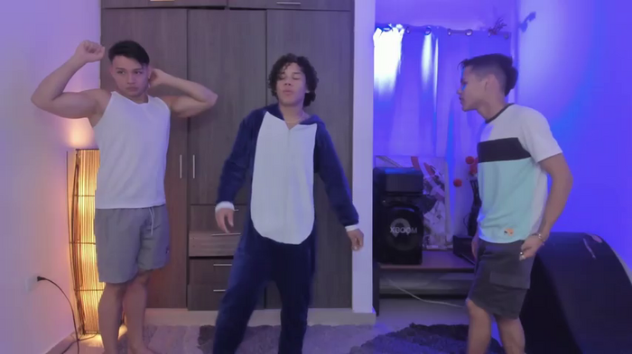badguyss_bisex