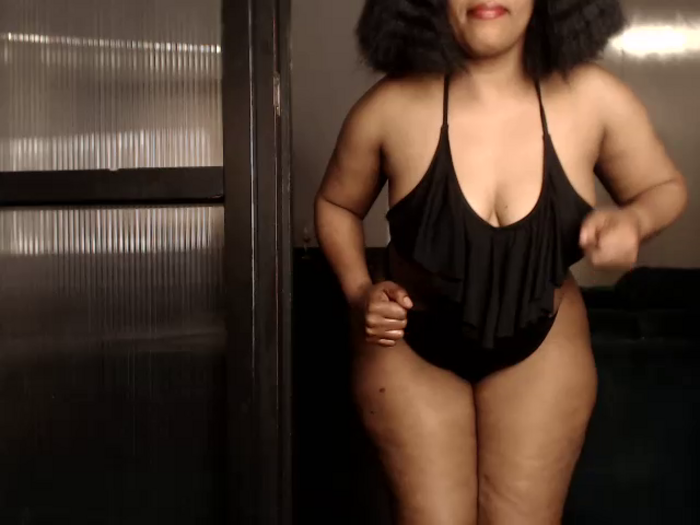 GiantBootyMilf